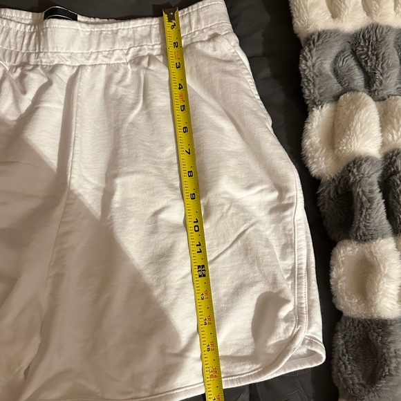 Worn once. Excellent condition. Size XL/2XL. - Picture 7 of 8